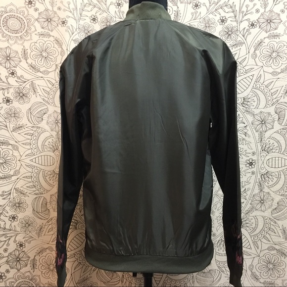 Green Floral Bomber Jacket - Picture 6 of 8